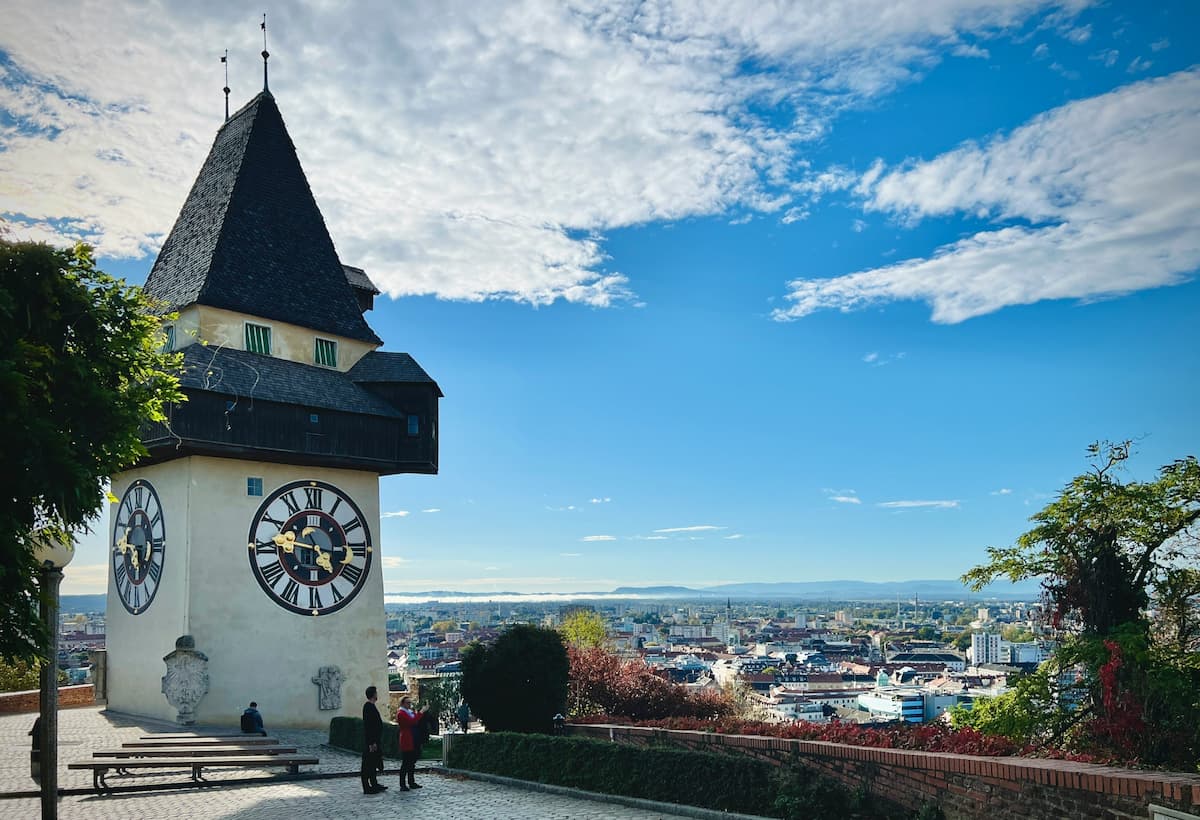 Foto des Grazer Uhrturms